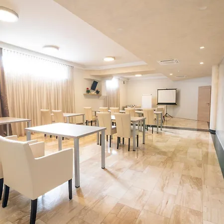 Royal Airport Hotel-2